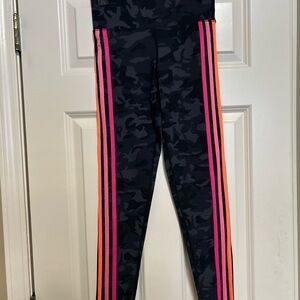 Cut the fillets Leggings with Pink and Orange Stripes